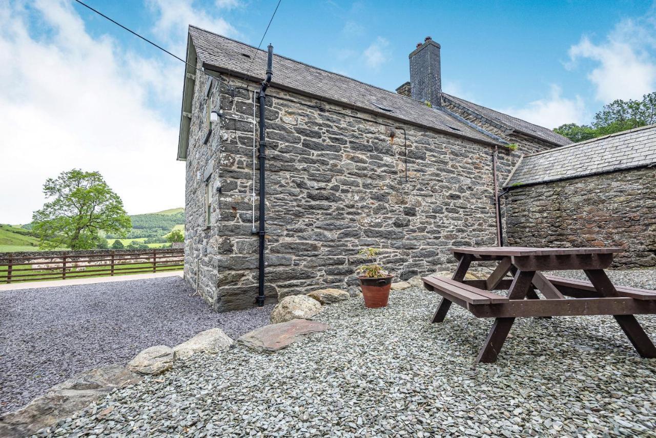 Waedog Bach Llanfor Exterior foto